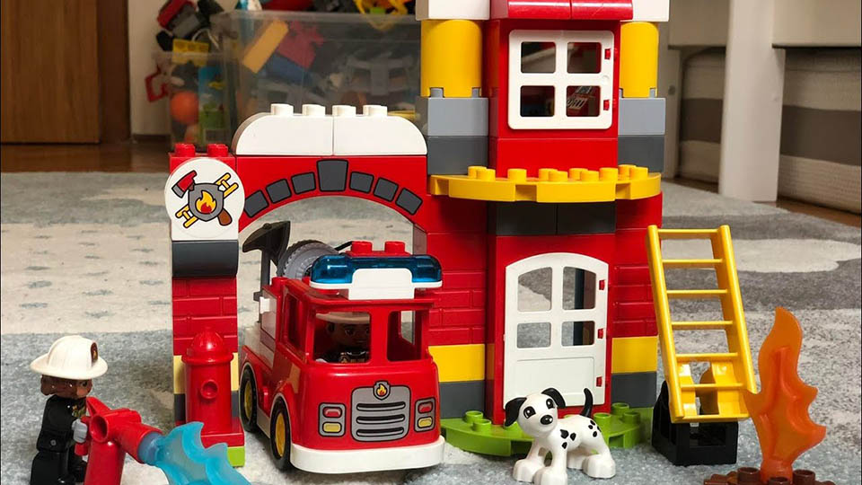 Picture of LEGO Duplo Town Fire Station - 10903 set